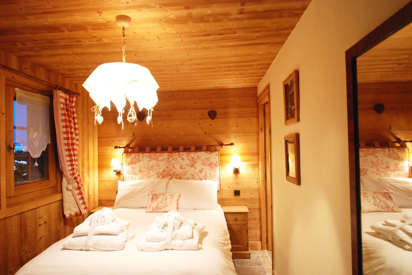 Chalet Chardon - Bedroom Five
